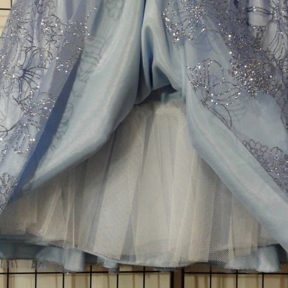 Cute Party/Prom/Pageant Dress w Petticoat. NWT - Picture 4 of 4